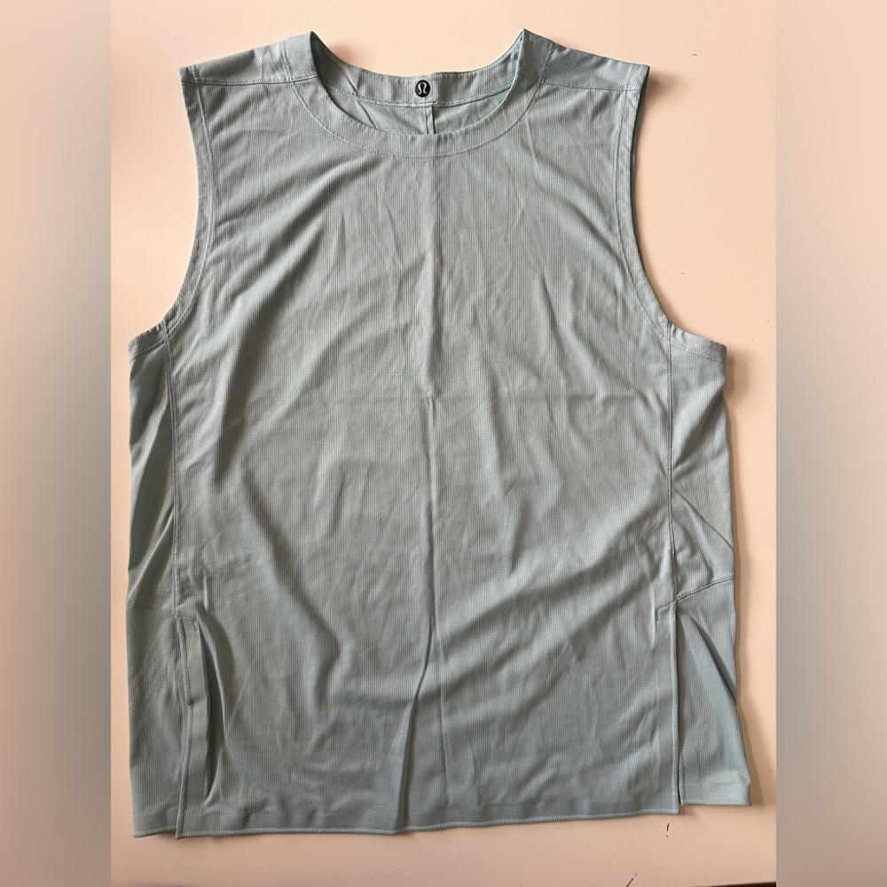 Lululemon Men’s Muscle Workout Tank Top M Light Blue